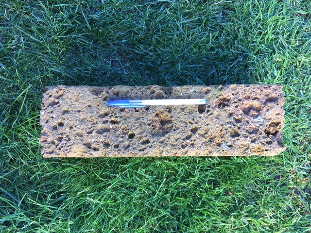 Tufo volcánico 37x11x11 cm